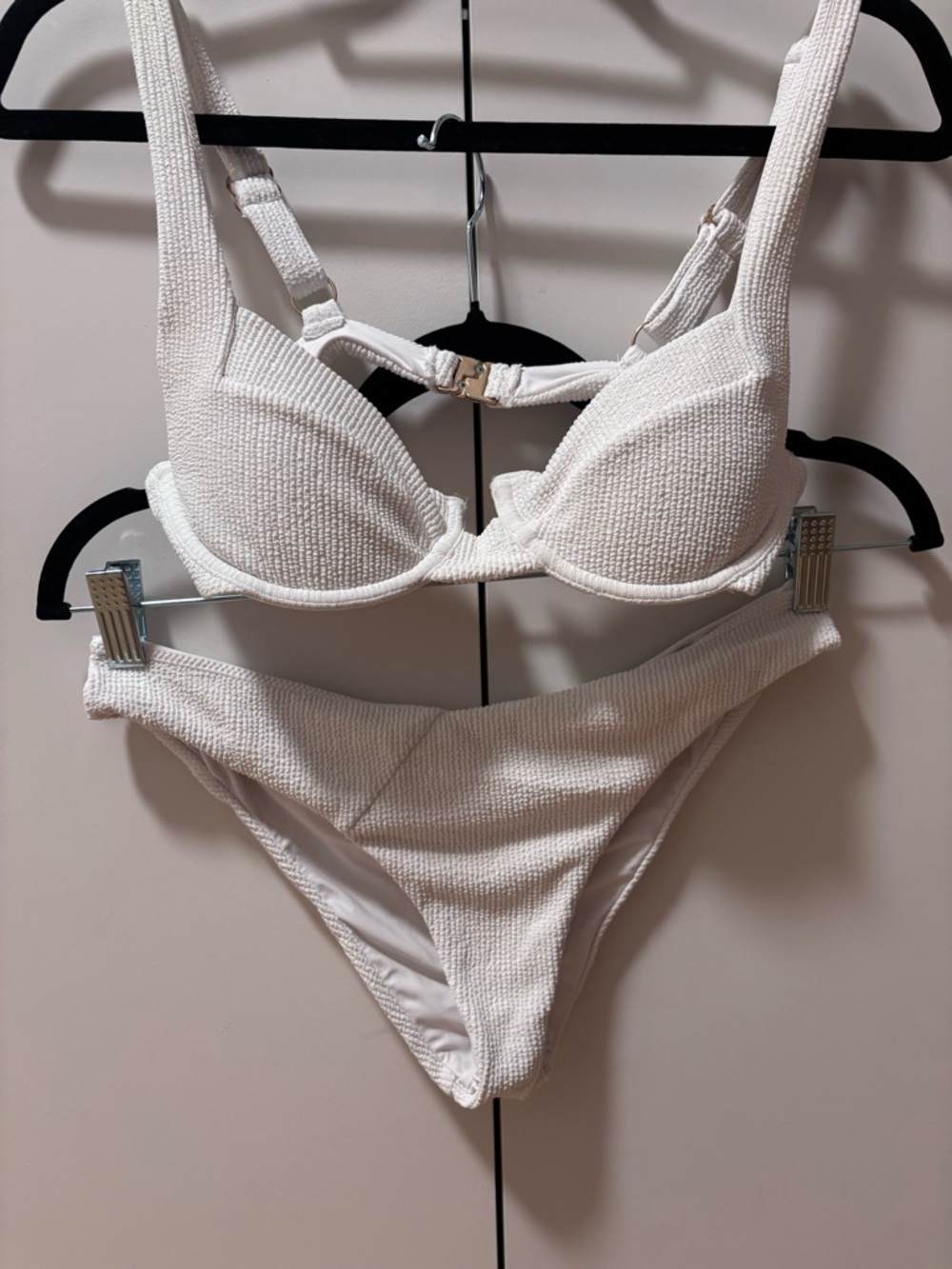 Vetchy Laguna White Bikini Set - Picture 4 of 4